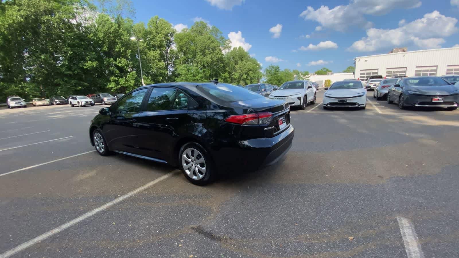 Thumbnail: 2023 Toyota Corolla - 6
