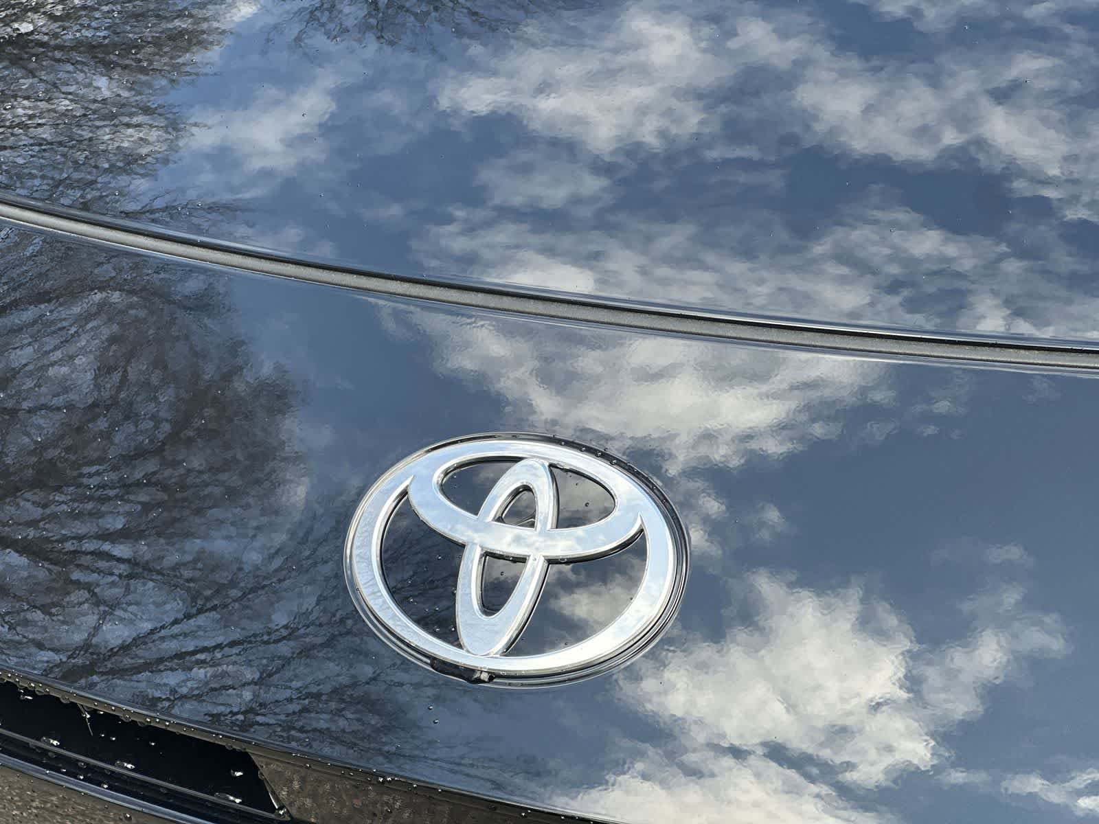 Thumbnail: 2026 Toyota Camry - 12