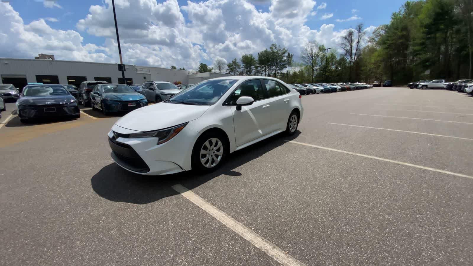 Thumbnail: 2025 Toyota Corolla - 5