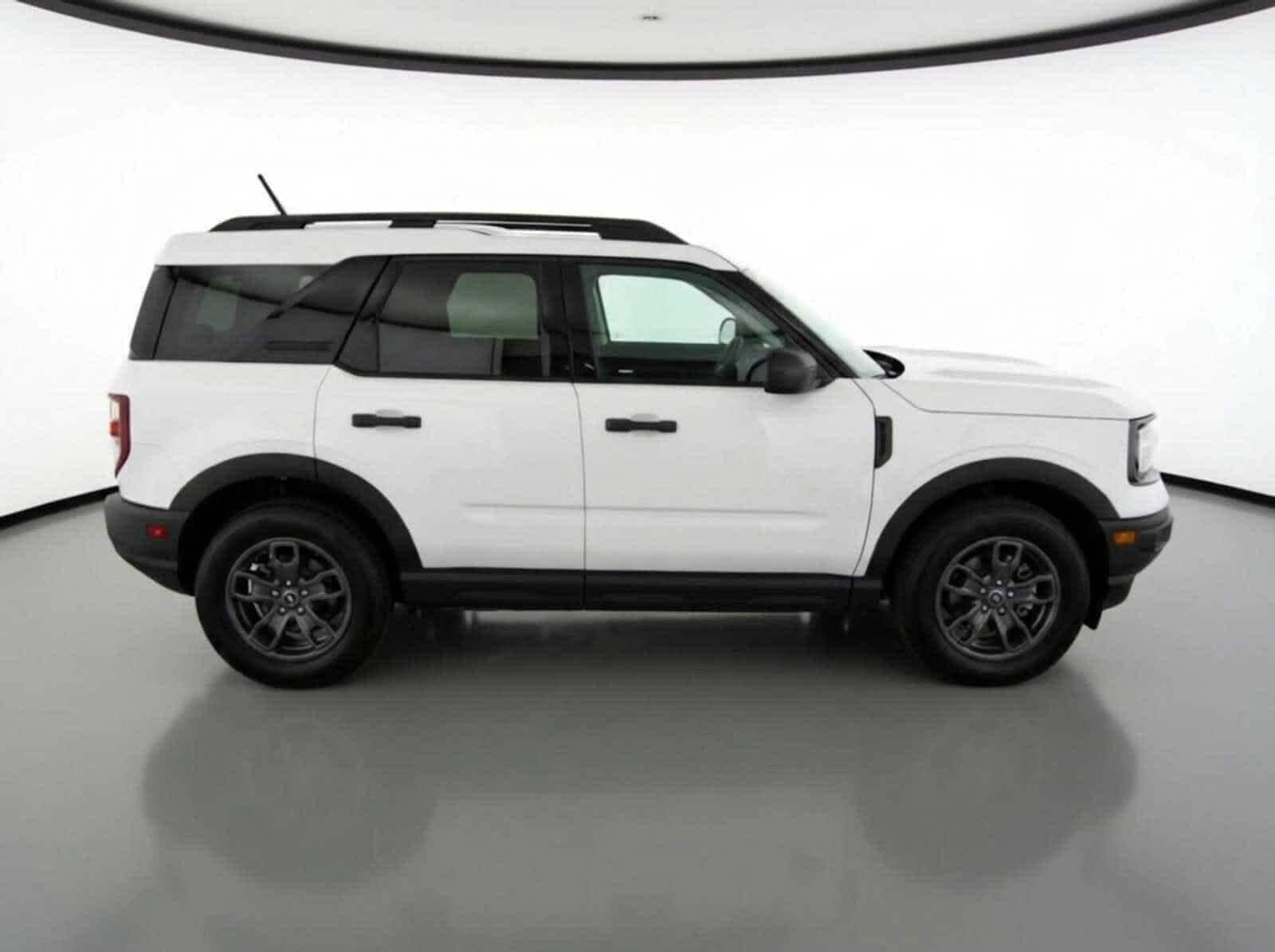 Thumbnail: 2022 Ford Bronco Sport - 8