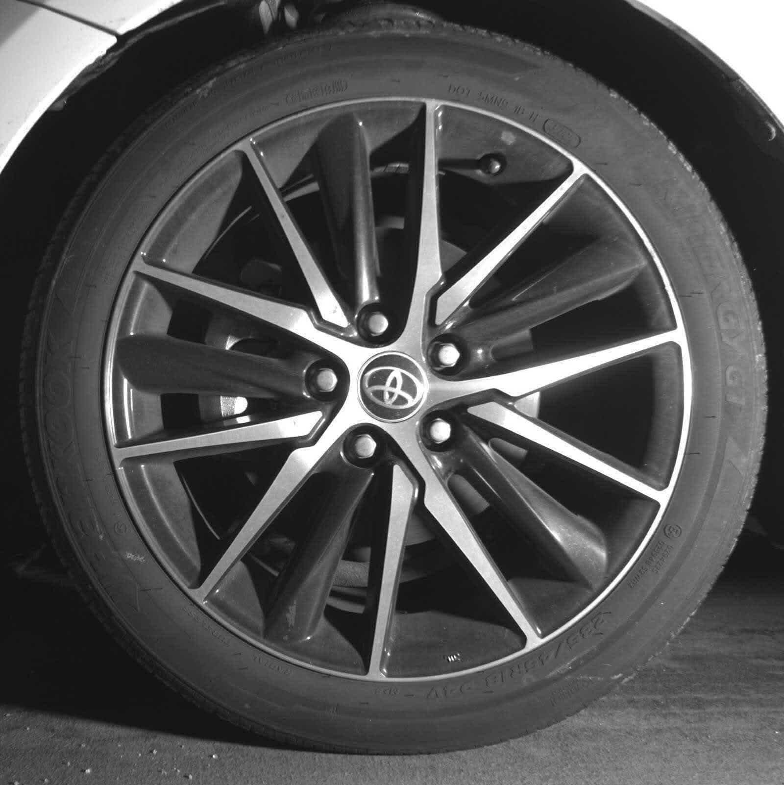 Thumbnail: 2023 Toyota Camry - 11