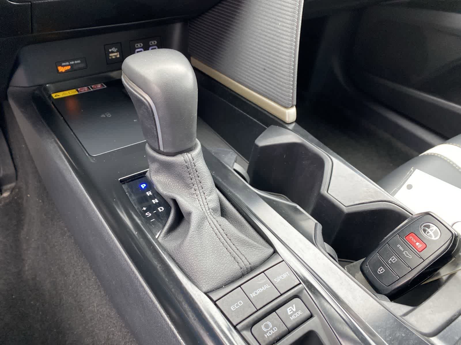 Thumbnail: 2025 Toyota Camry - 32