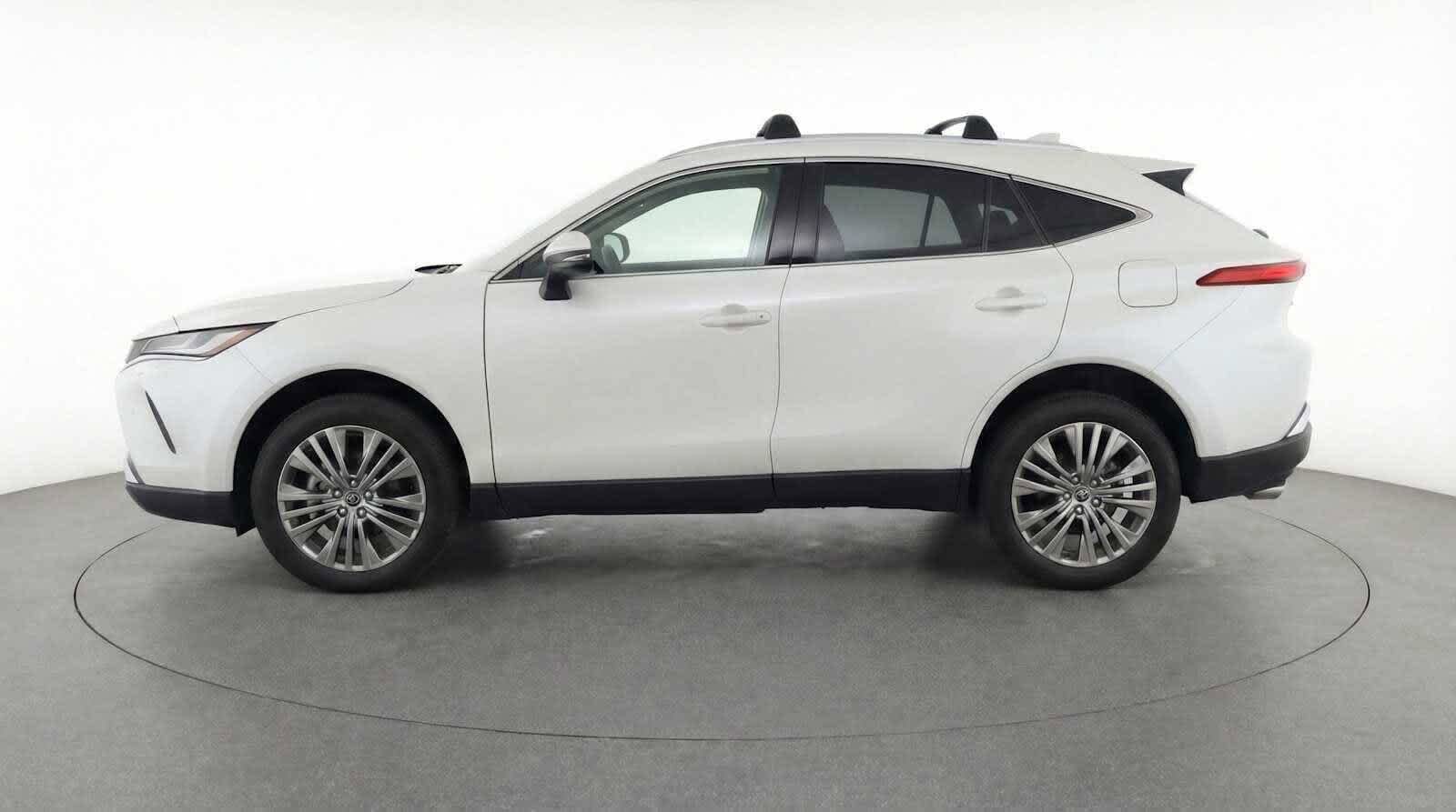 Thumbnail: 2022 Toyota Venza - 6