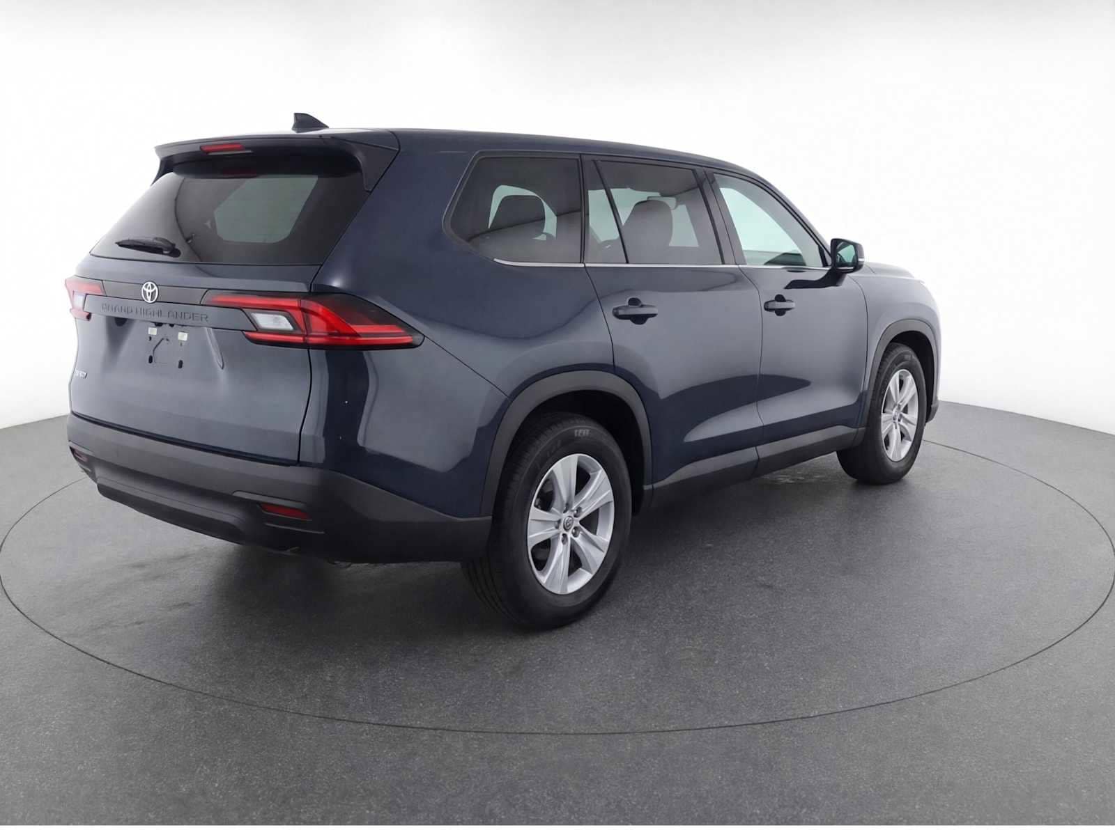 Thumbnail: 2026 Toyota Grand Highlander - 4