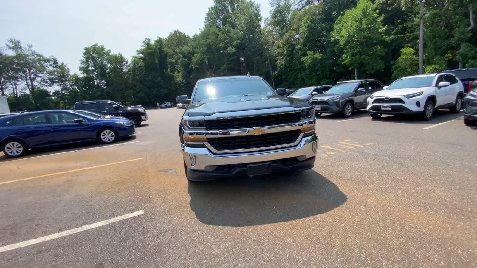 Thumbnail: 2018 Chevrolet Silverado 1500 - 3