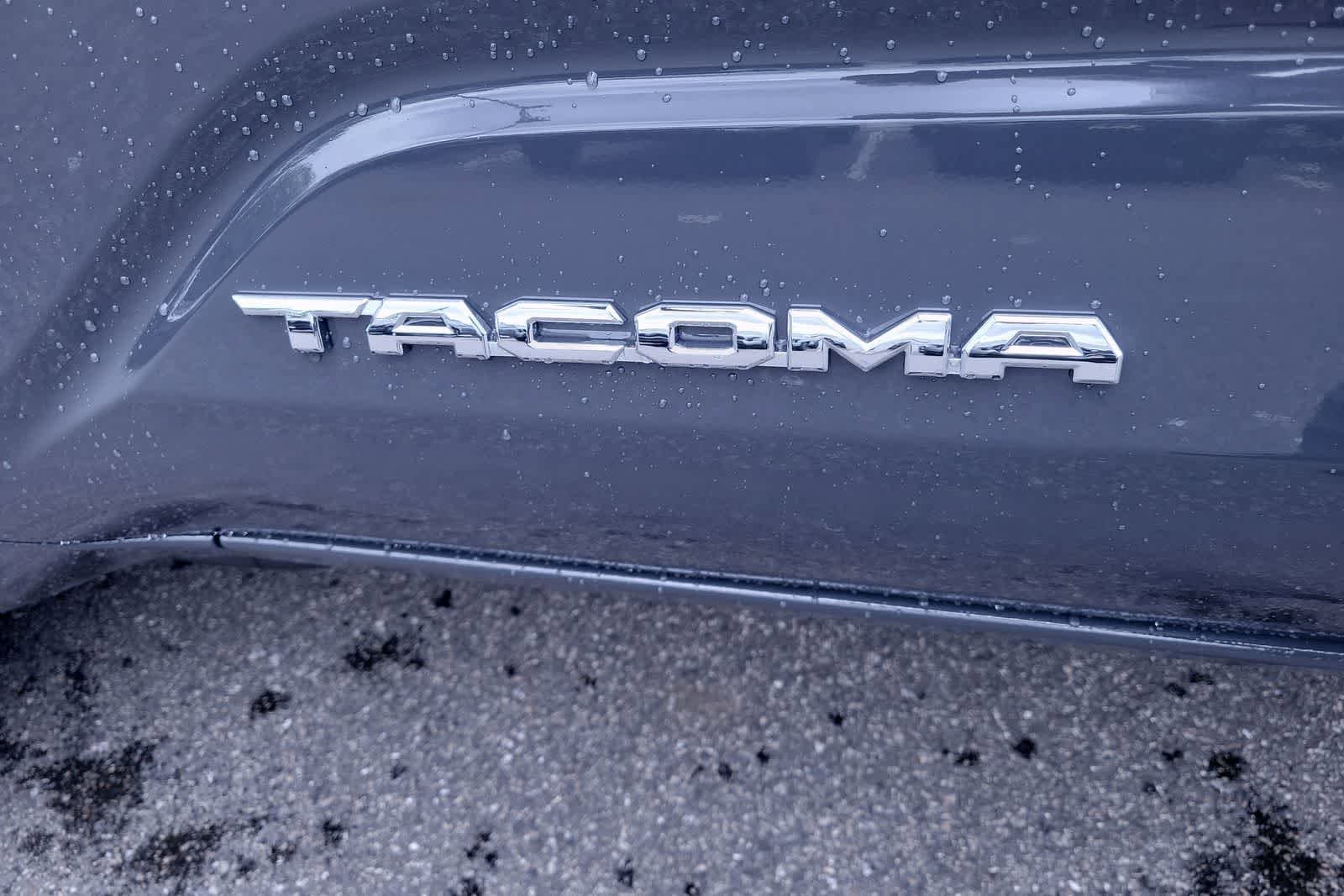 2025 Toyota Tacoma SR5 13