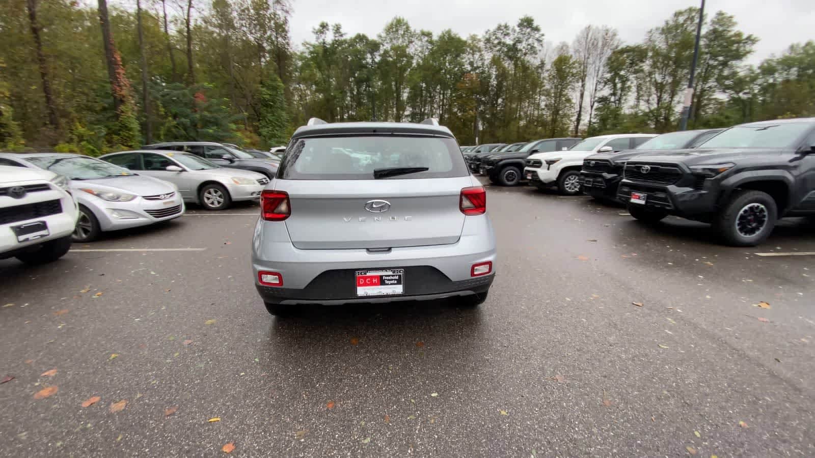 Thumbnail: 2023 Hyundai Venue - 7