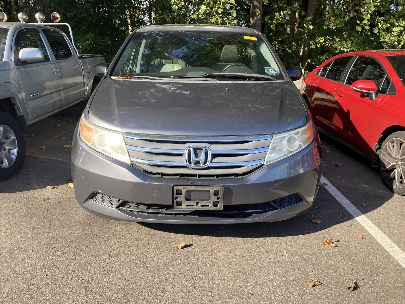 Thumbnail: 2011 Honda Odyssey - 2