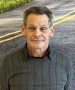 Staff member Richard Mendelson from ID_96b242760ca7