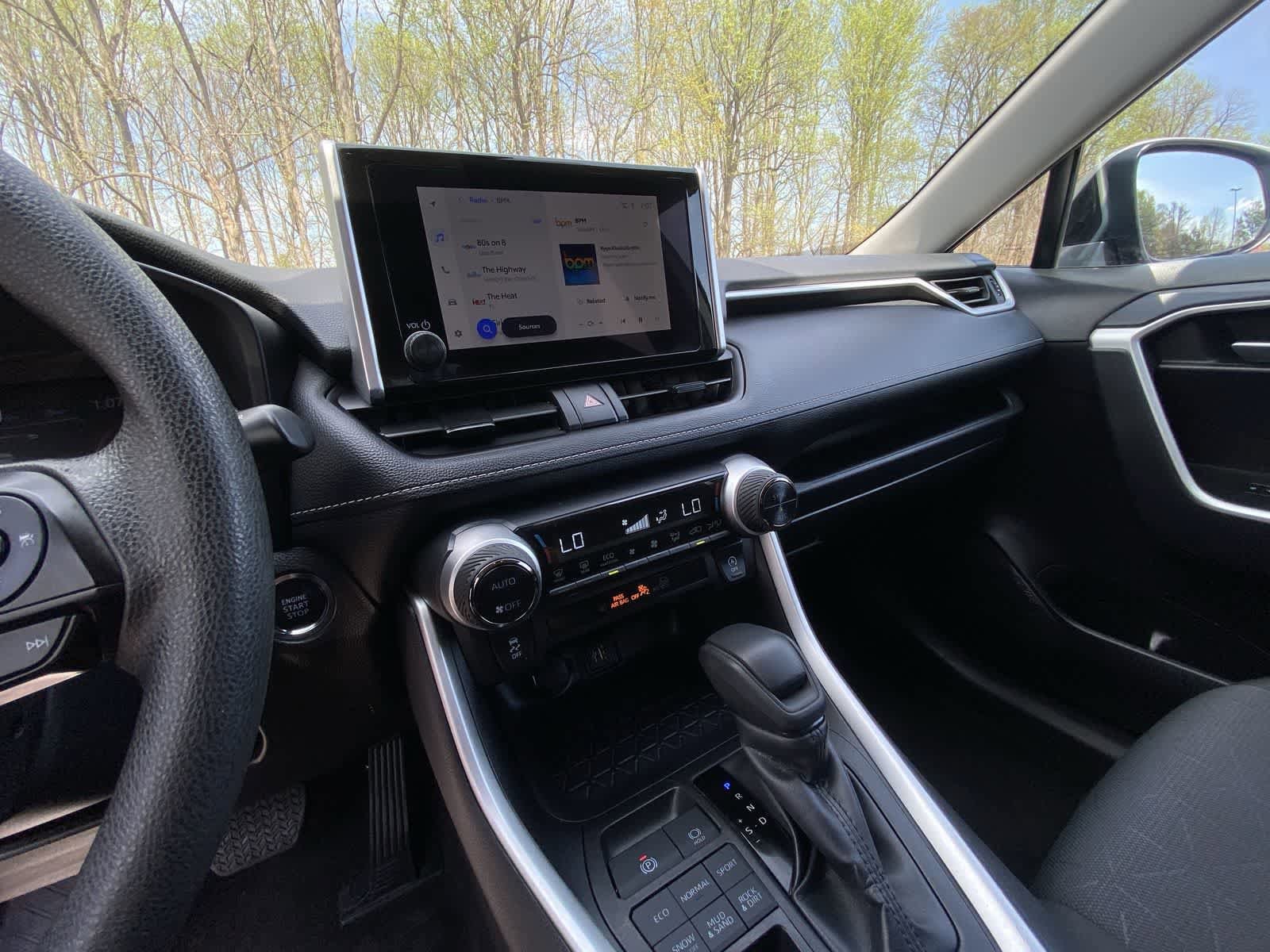 Thumbnail: 2025 Toyota RAV4 - 23