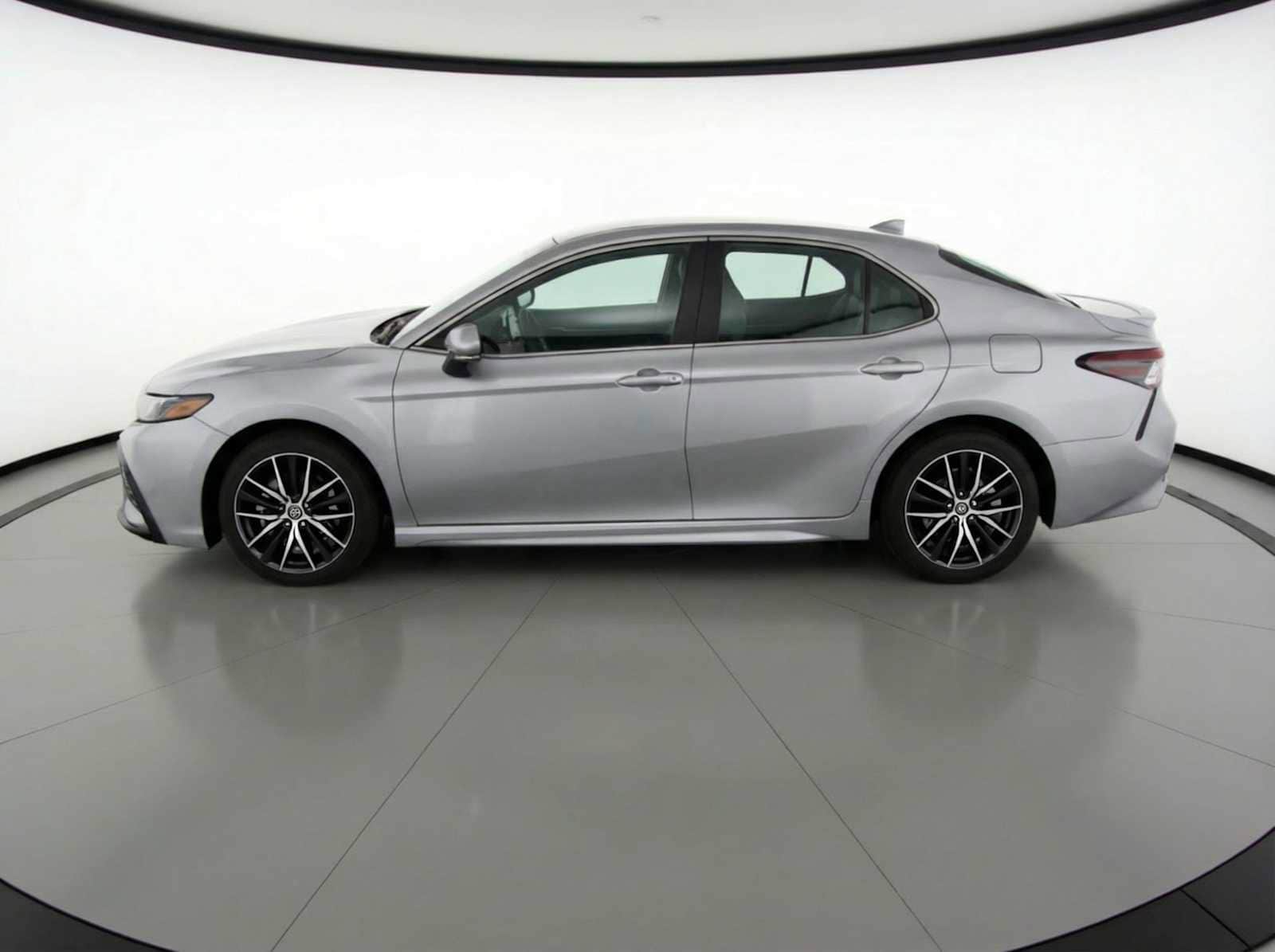 Thumbnail: 2024 Toyota Camry - 4