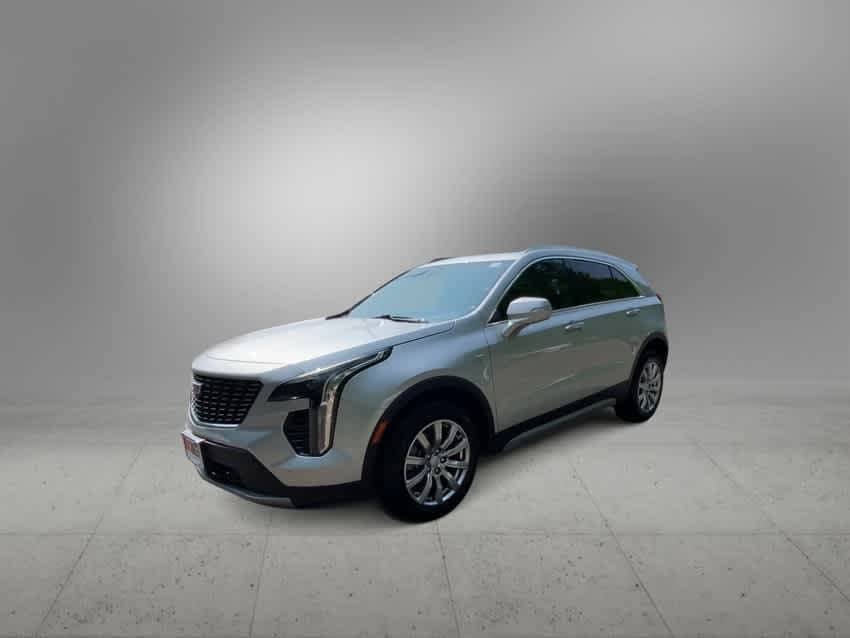 Thumbnail: 2022 Cadillac XT4 - 4