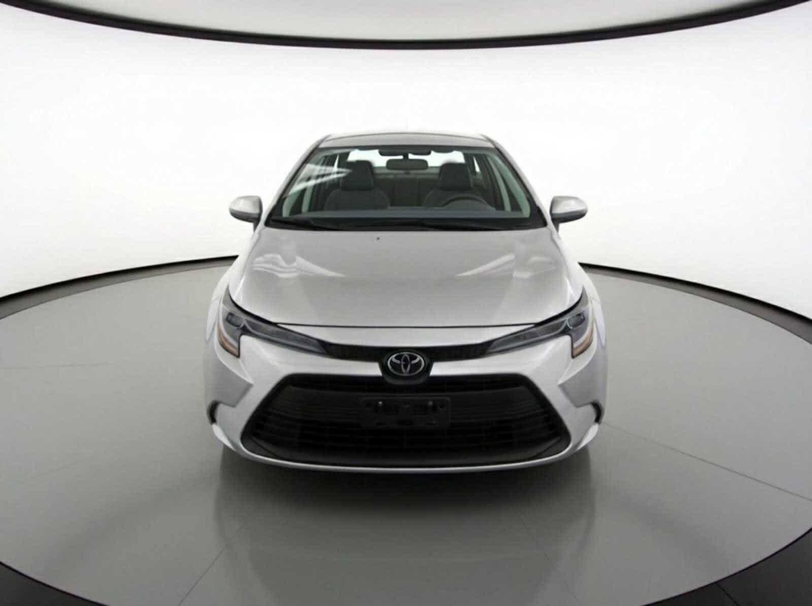 Used 2023 Toyota Corolla LE with VIN 5YFB4MDE0PP020257 for sale in Northfield, Minnesota