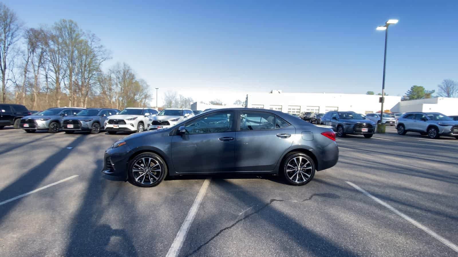 Thumbnail: 2018 Toyota Corolla - 8