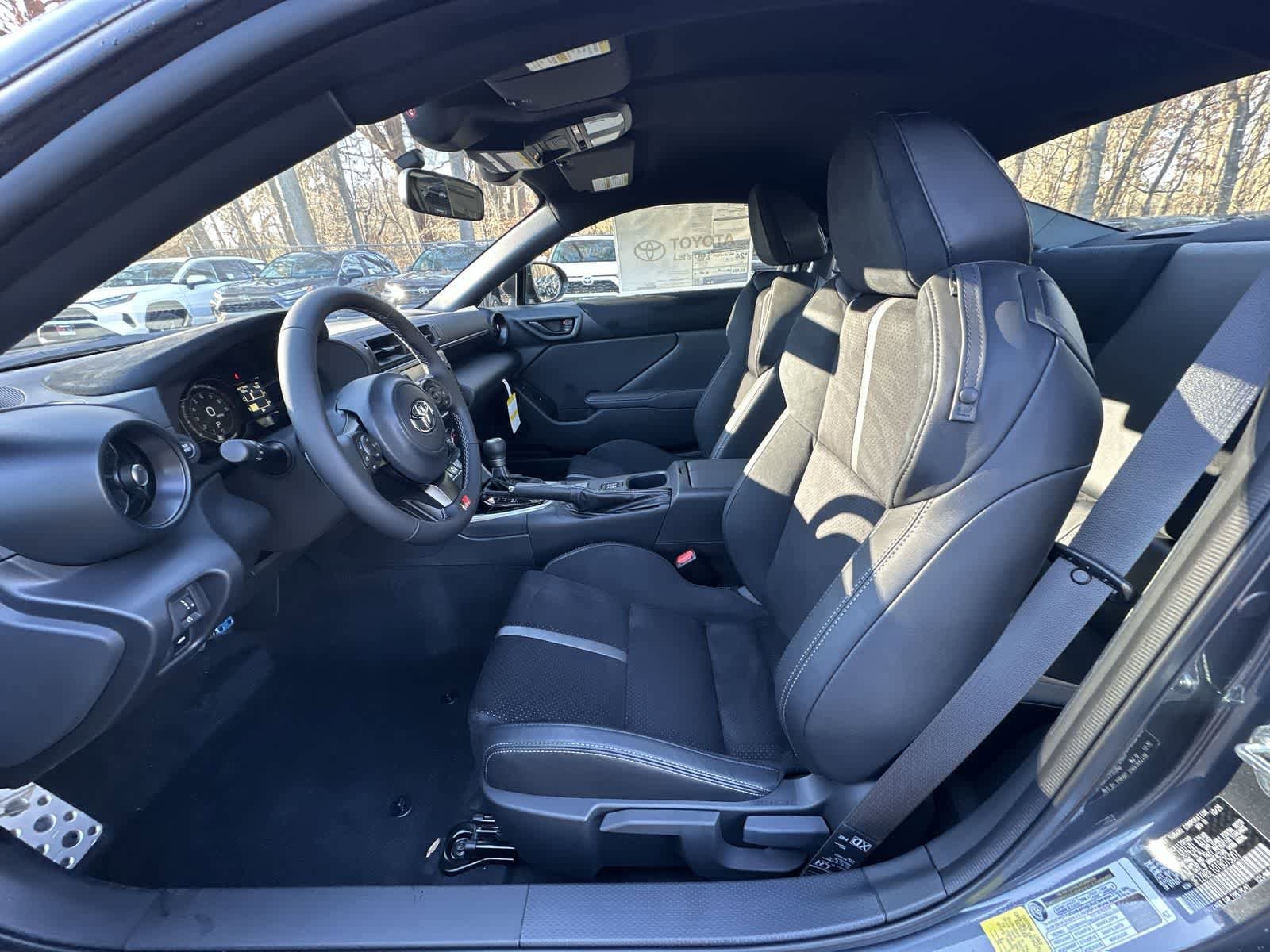 Thumbnail: 2026 Toyota GR86 - 33