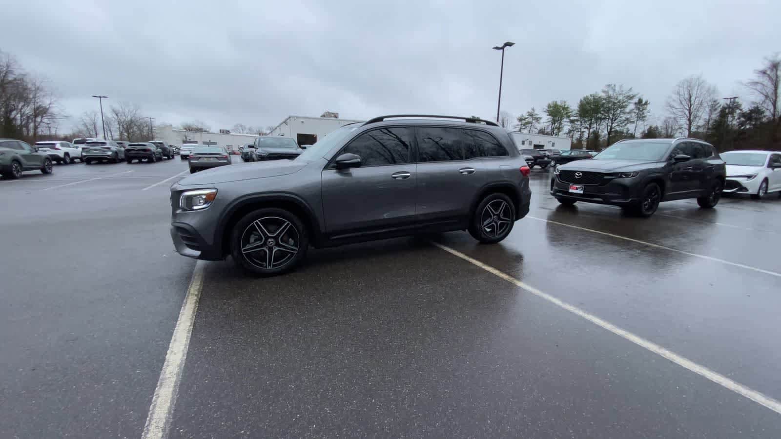 Thumbnail: 2021 Mercedes-Benz GLB - 9
