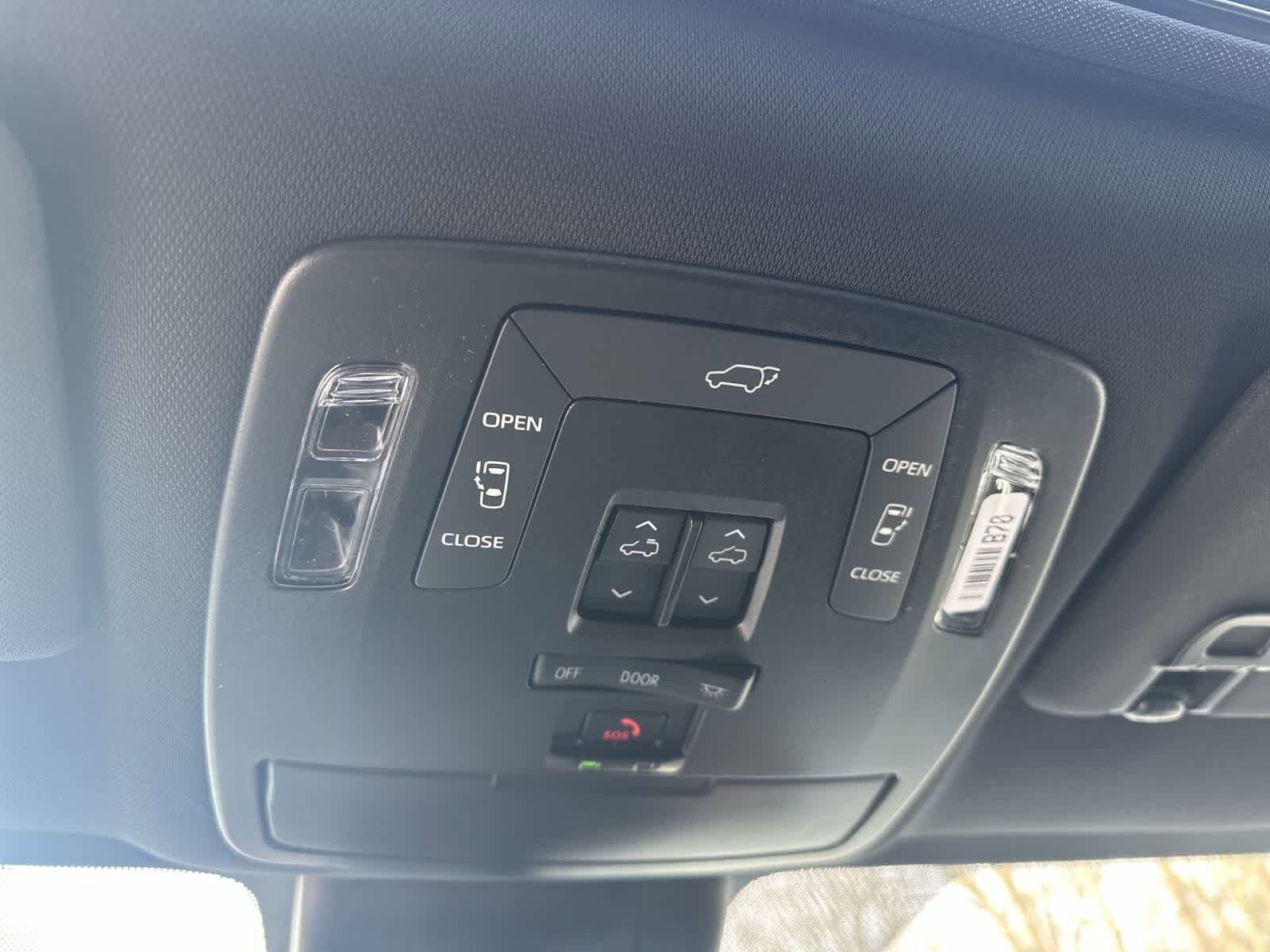 Thumbnail: 2026 Toyota Sienna - 29