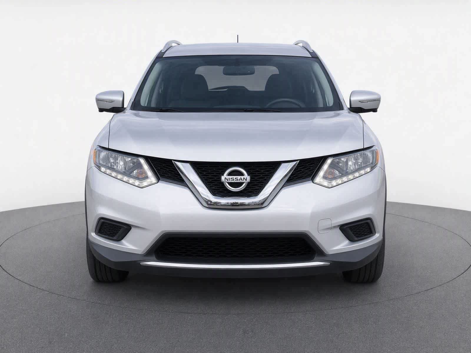 Used 2015 Nissan Rogue SV with VIN 5N1AT2MV4FC926692 for sale in Freehold, NJ