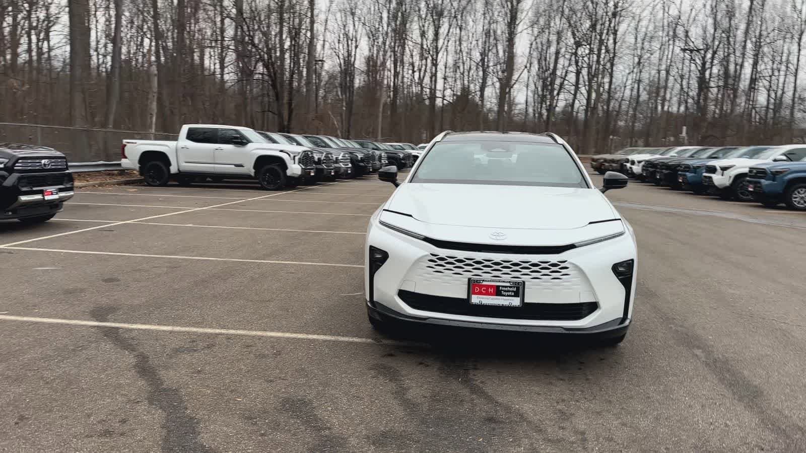 Thumbnail: 2026 Toyota Crown Signia - 3