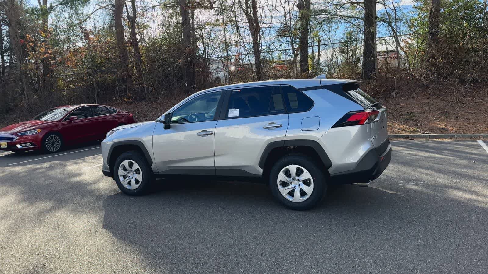 Thumbnail: 2025 Toyota RAV4 - 6