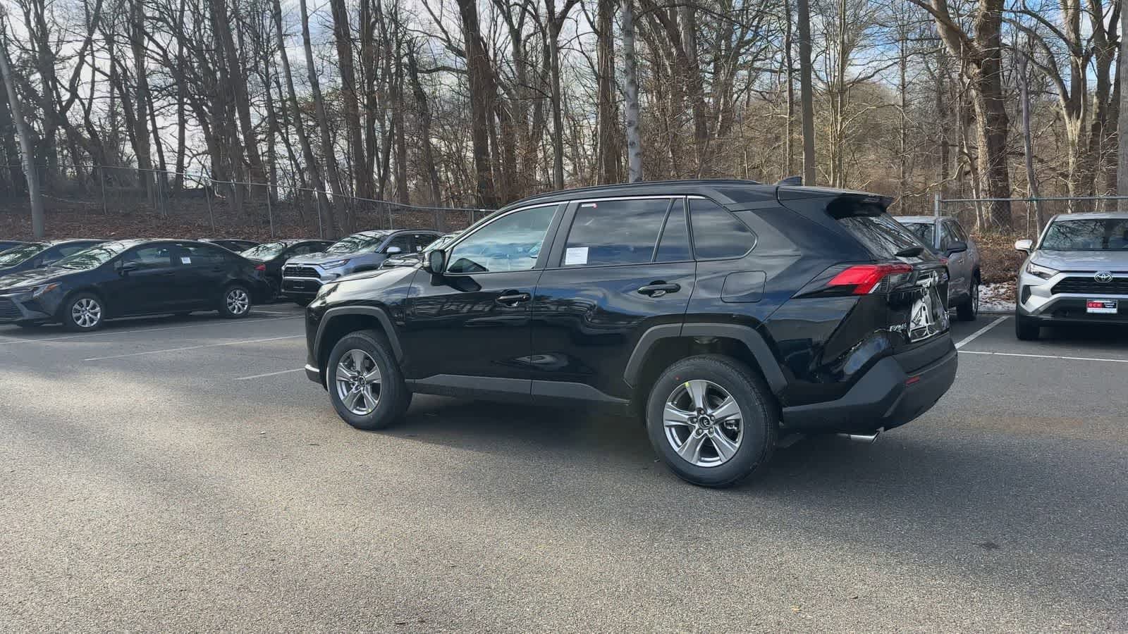 Thumbnail: 2025 Toyota RAV4 - 6