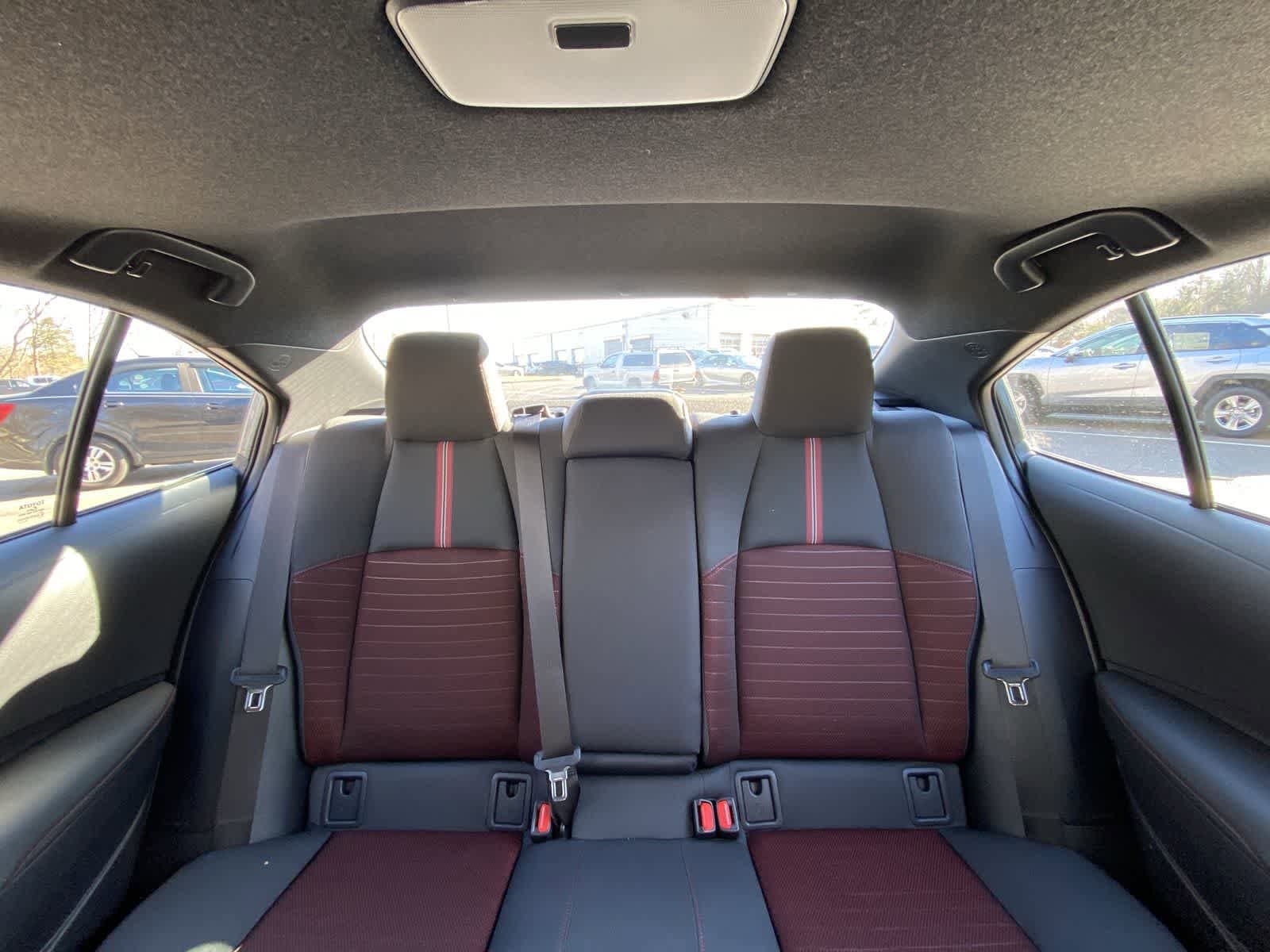 Thumbnail: 2025 Toyota Corolla - 32