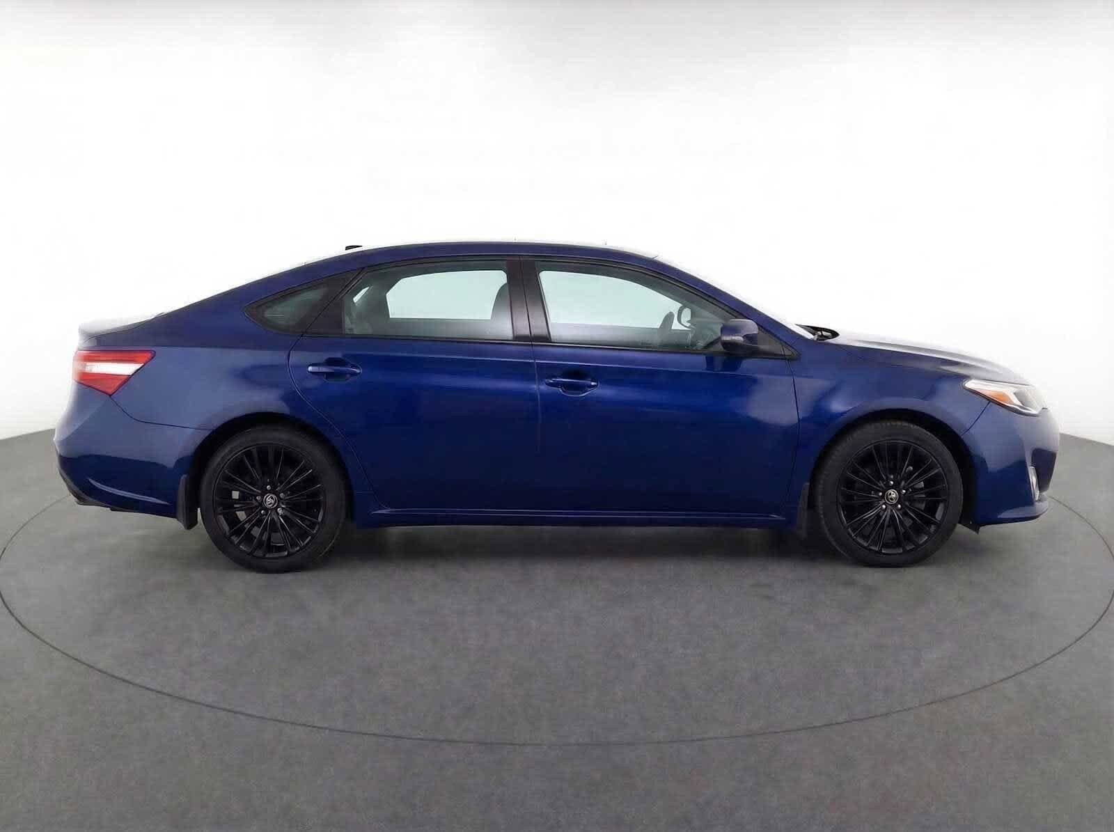 Thumbnail: 2025 Toyota Camry - 9