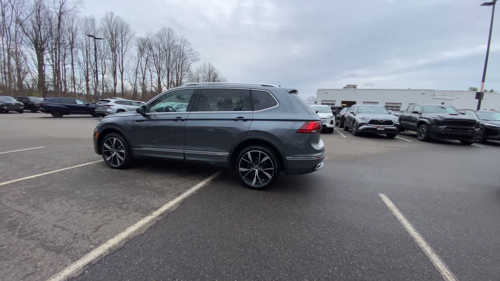 Thumbnail: 2024 Volkswagen Tiguan - 7