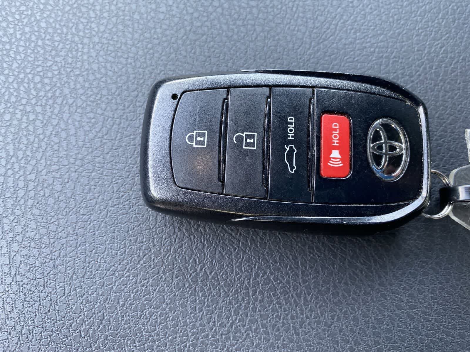 Thumbnail: 2025 Toyota Camry - 34