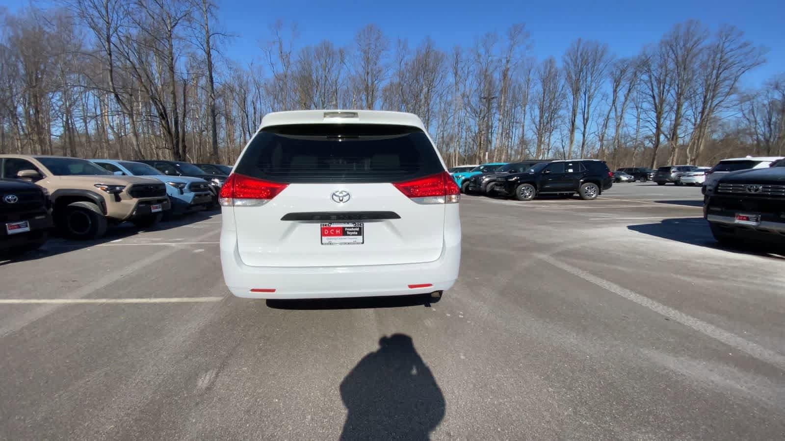 Thumbnail: 2013 Toyota Sienna - 15