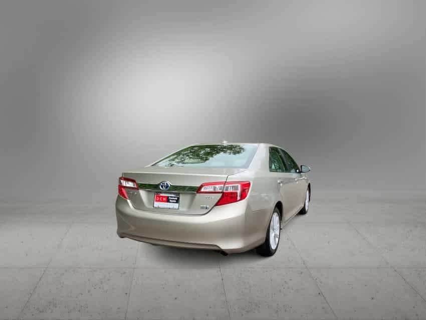Thumbnail: 2014 Toyota Camry - 9