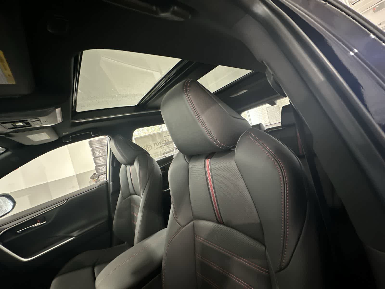 Thumbnail: 2025 Toyota RAV4 - 27