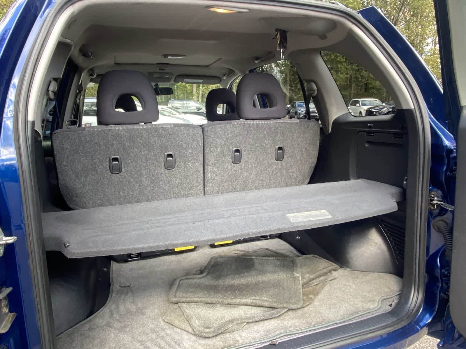 Thumbnail: 2004 Toyota RAV4 - 10
