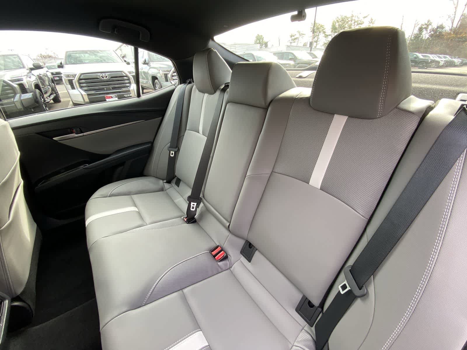 Thumbnail: 2025 Toyota Camry - 28