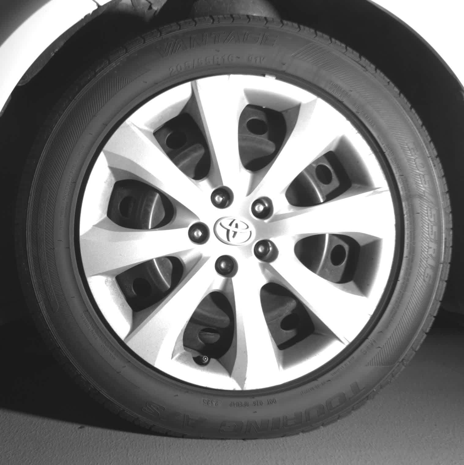 2024 Toyota Corolla LE - Photo 17