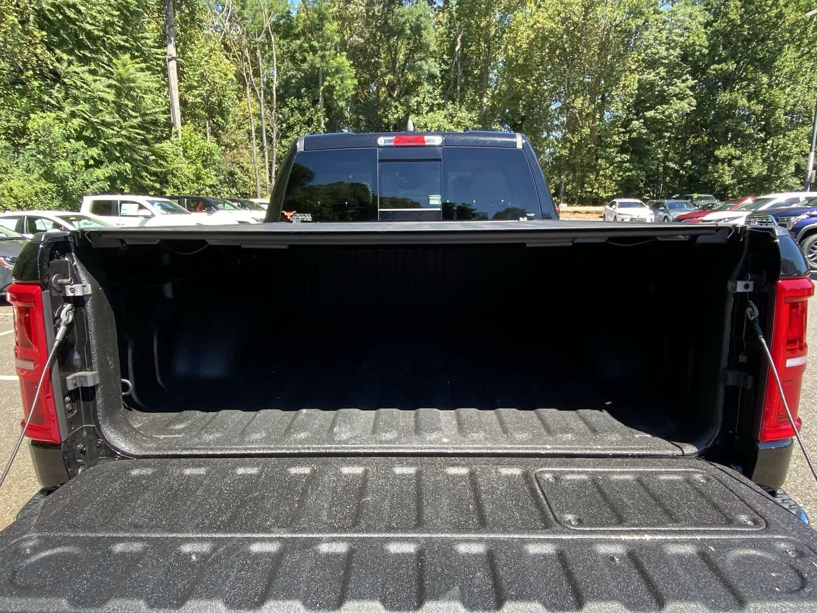 Thumbnail: 2025 RAM 1500 - 10