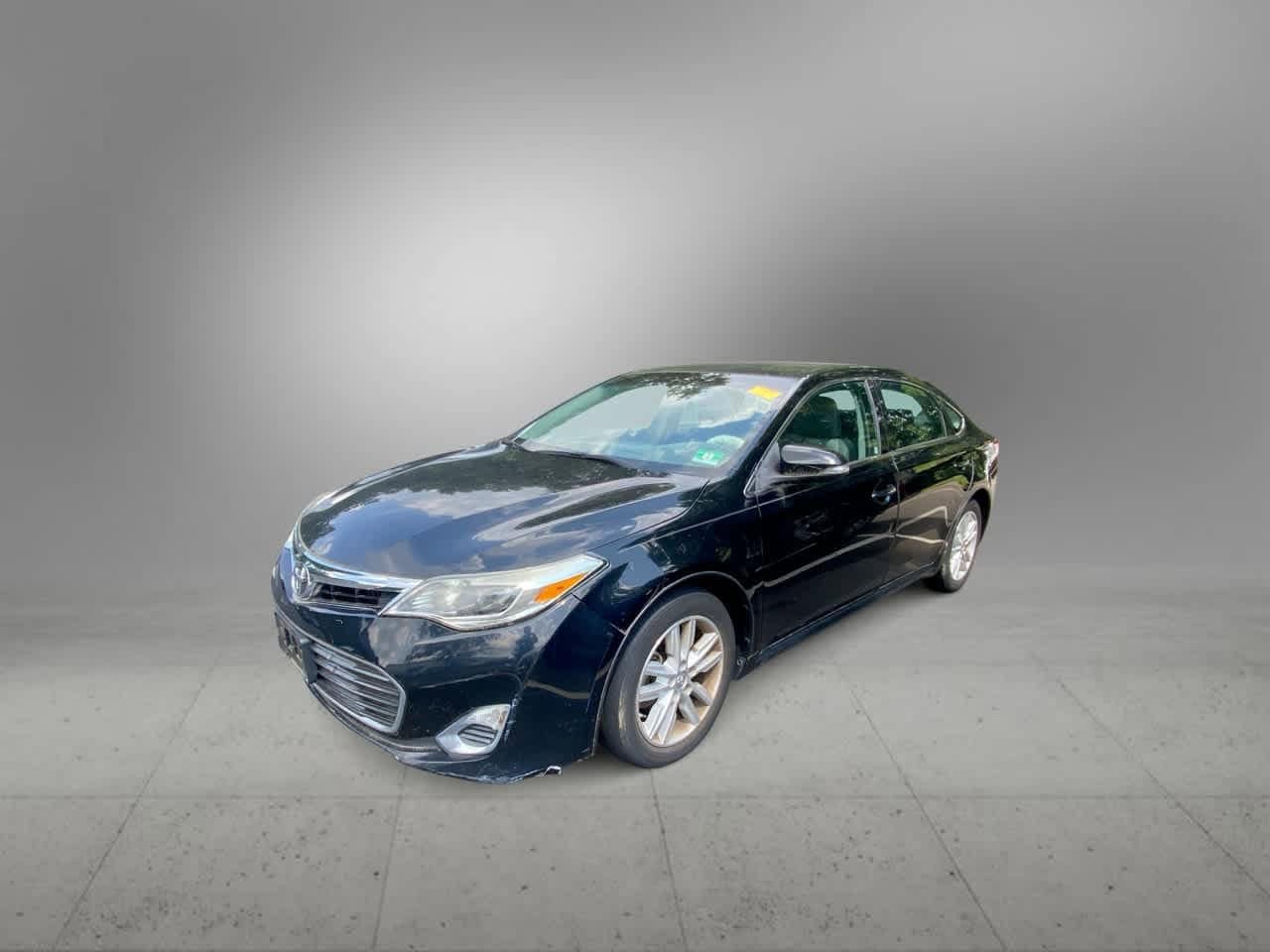 Thumbnail: 2014 Toyota Avalon - 1
