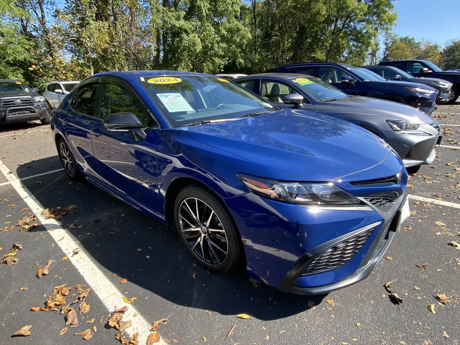 2024 Toyota Camry SE photo 3