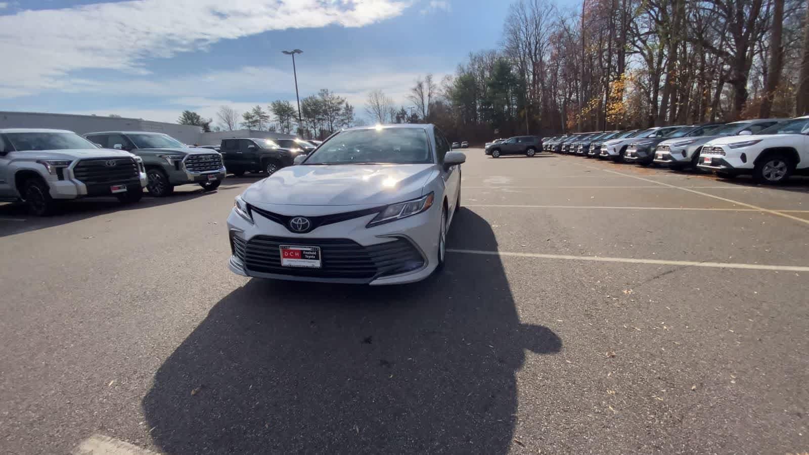 Thumbnail: 2023 Toyota Camry - 11