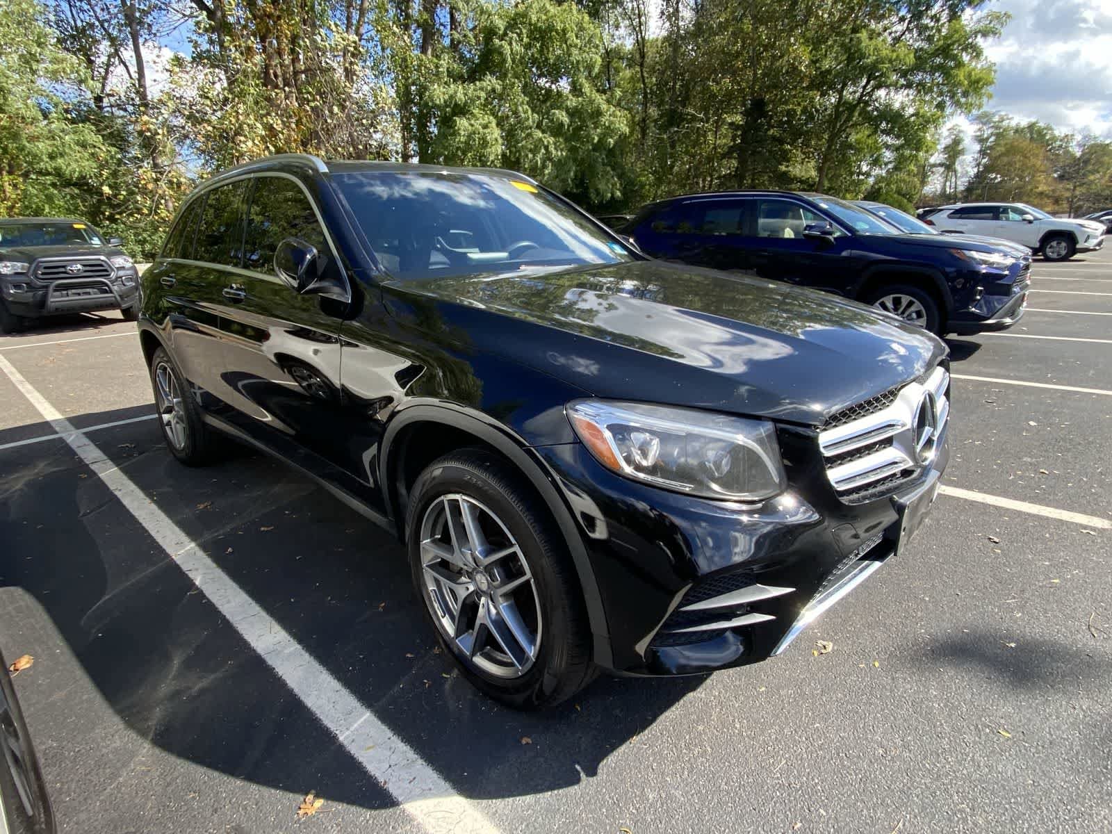 Thumbnail: 2016 Mercedes-Benz GLC - 3