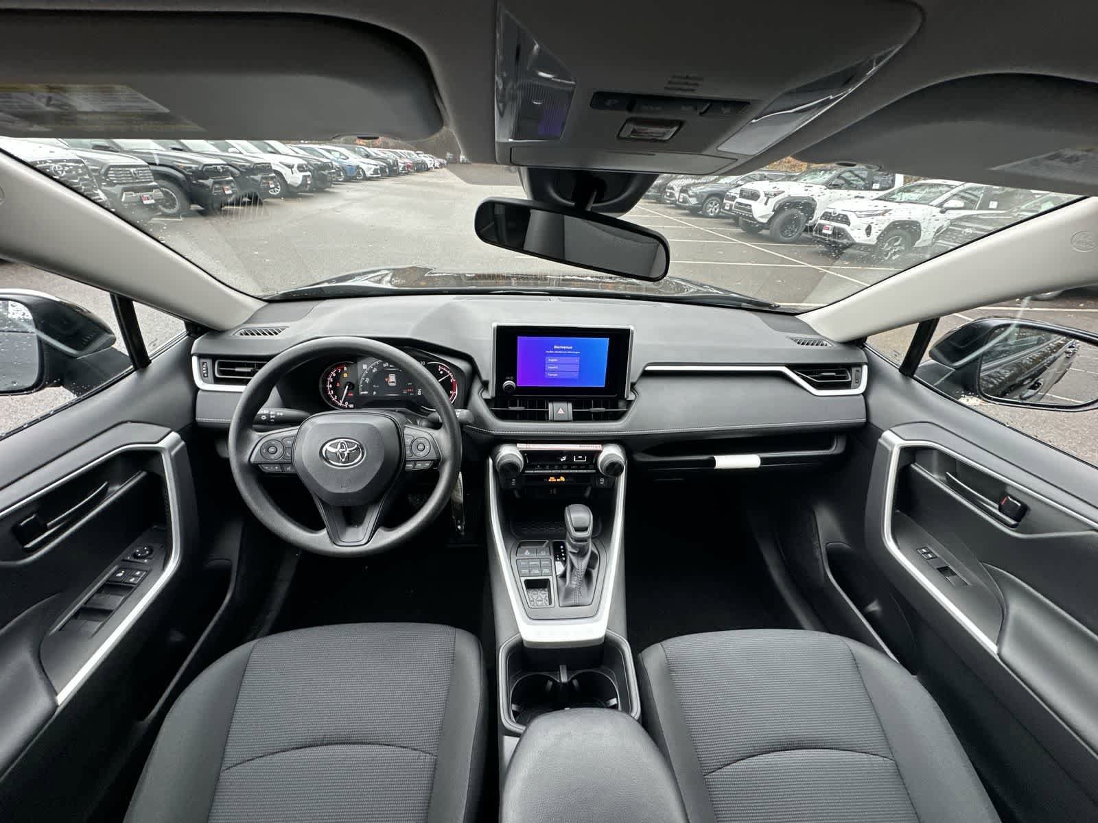 Thumbnail: 2025 Toyota RAV4 - 34