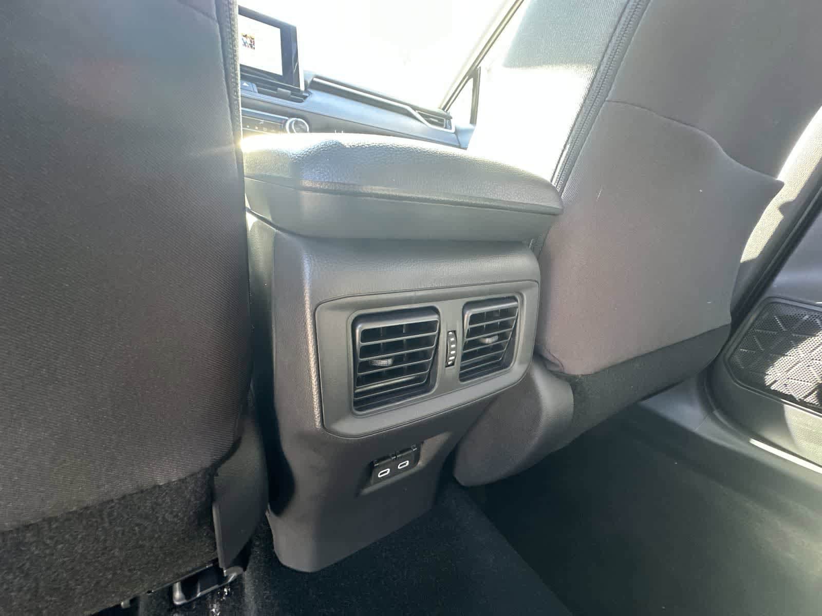 Thumbnail: 2025 Toyota RAV4 - 28