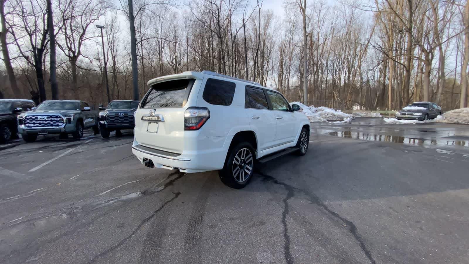 Thumbnail: 2022 Toyota 4Runner - 13