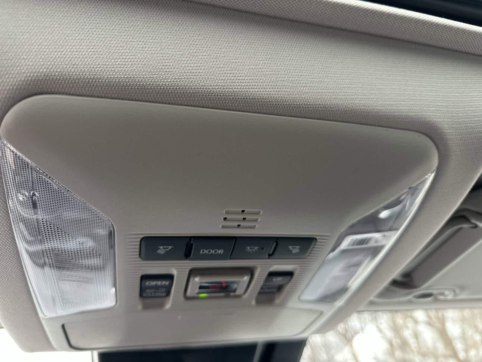 Thumbnail: 2025 Toyota RAV4 - 23