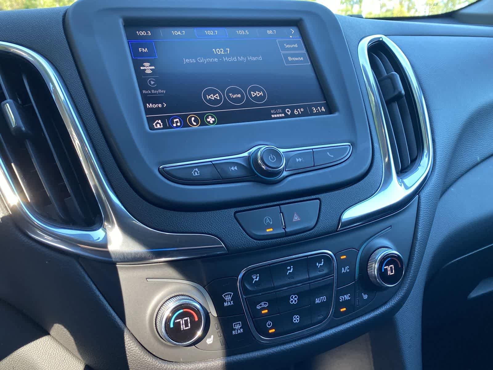 Thumbnail: 2022 Chevrolet Equinox - 26