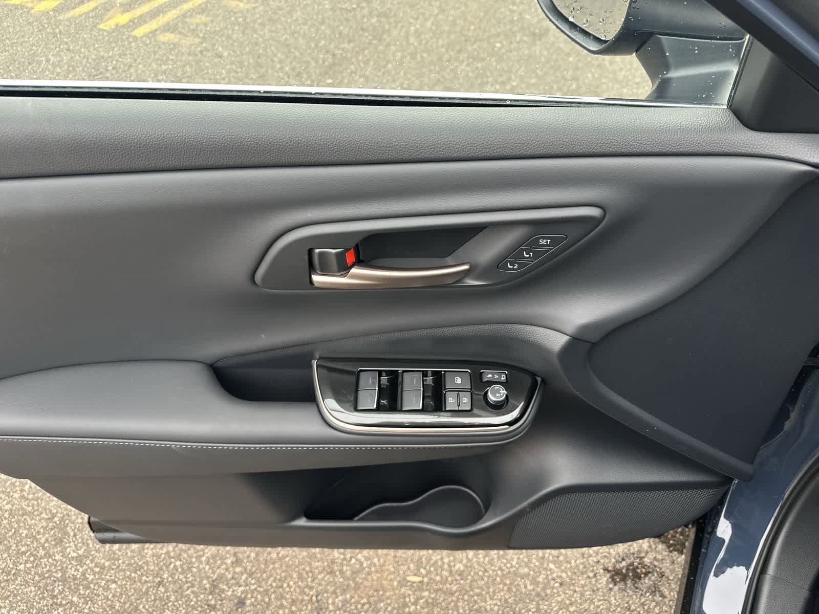 Thumbnail: 2026 Toyota Crown Signia - 22