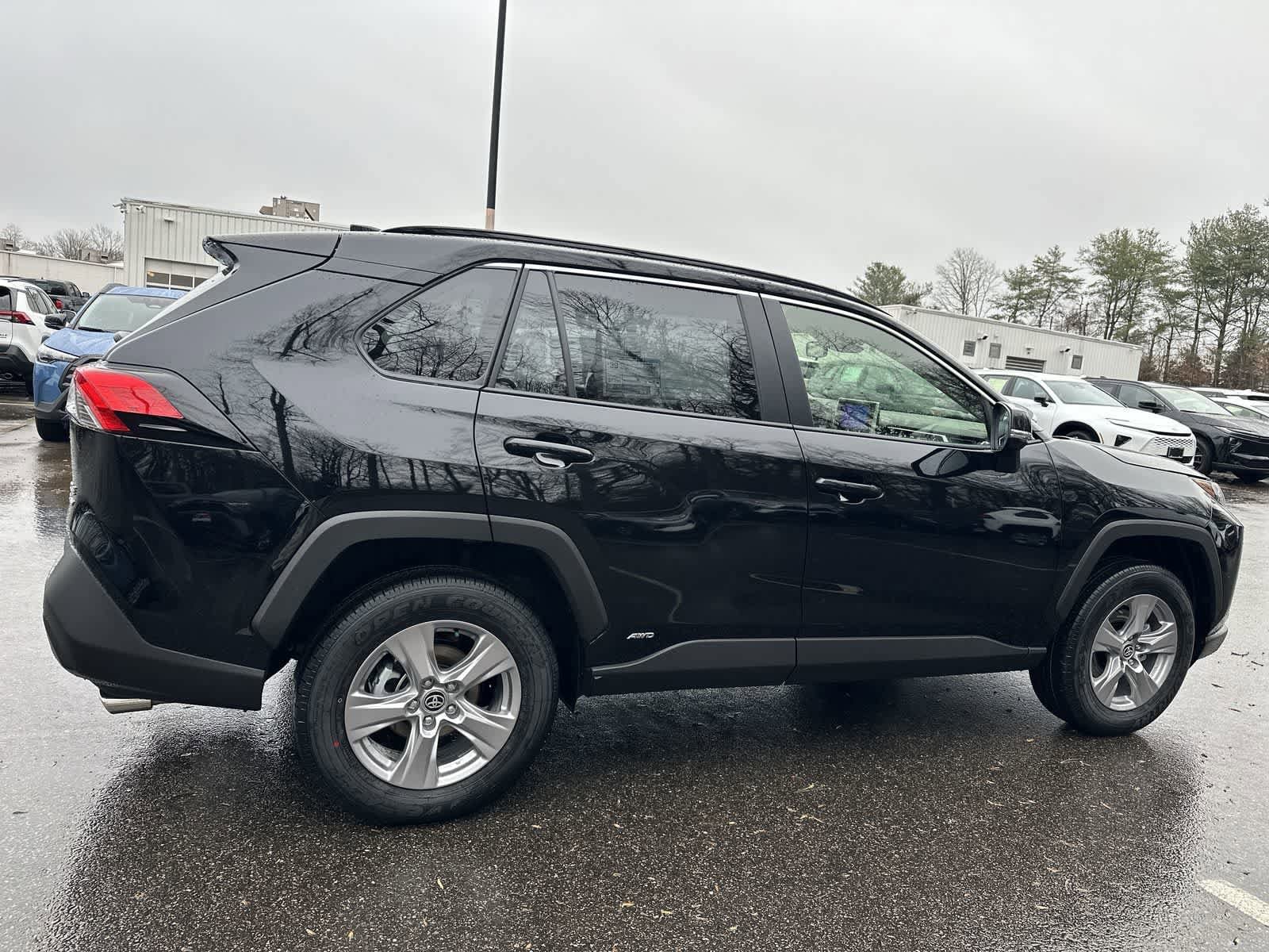 Thumbnail: 2025 Toyota RAV4 - 19