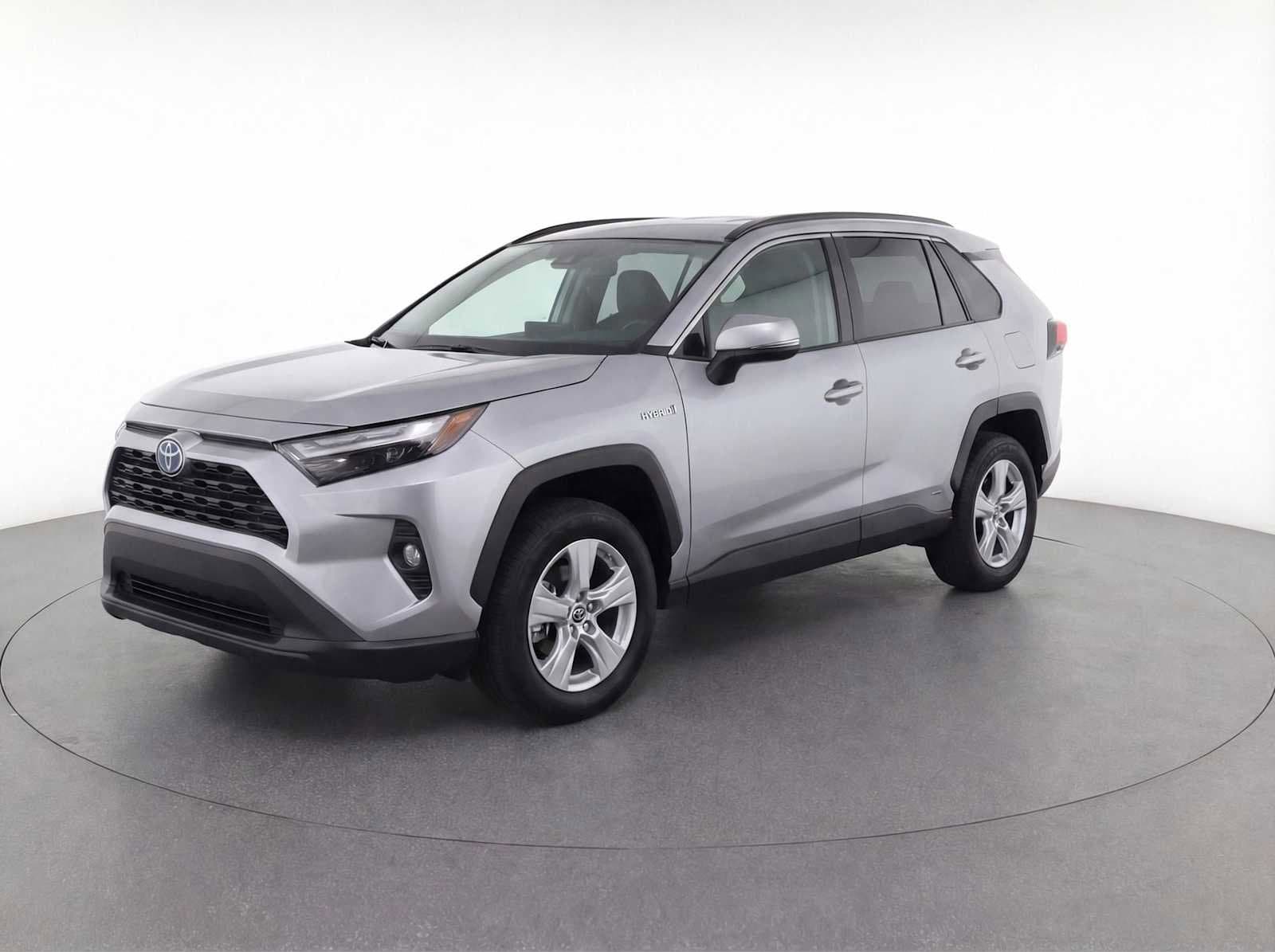 Thumbnail: 2021 Toyota RAV4 - 1