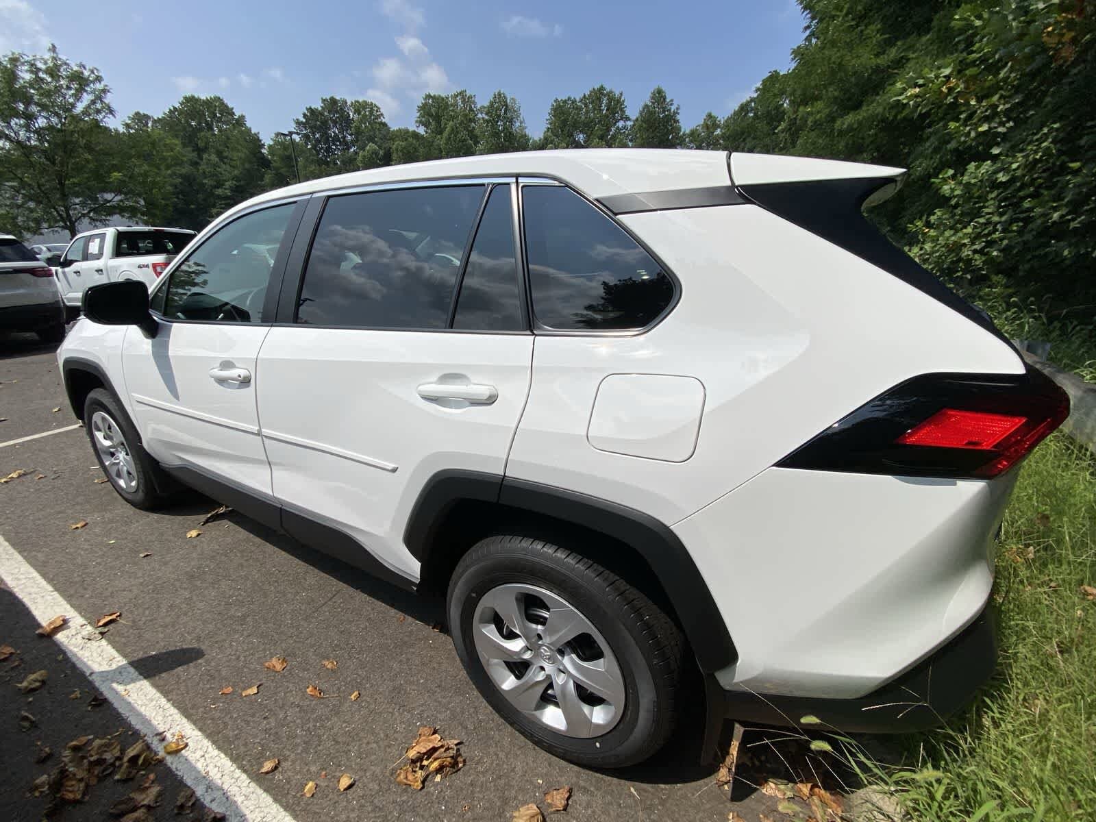 Thumbnail: 2025 Toyota RAV4 - 9