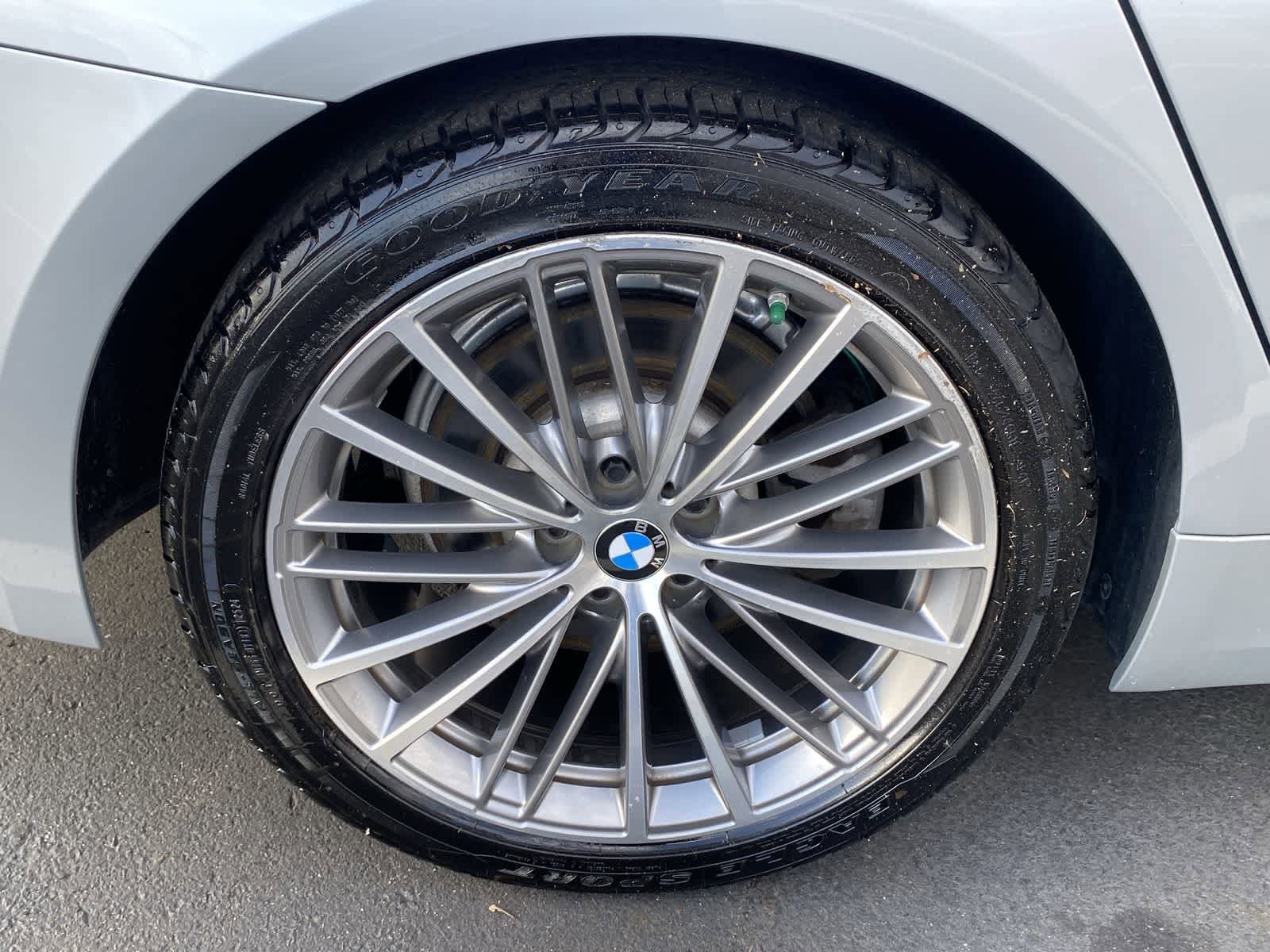 Thumbnail: 2020 BMW 5 Series - 19